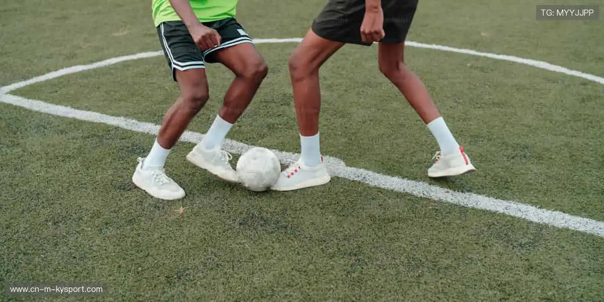 球星同款一键抢购，潮流装备即刻拥有👟